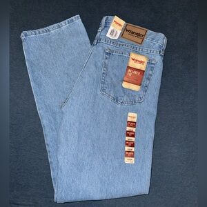 NWT Wrangler Men’s Relaxed Fit Jeans
